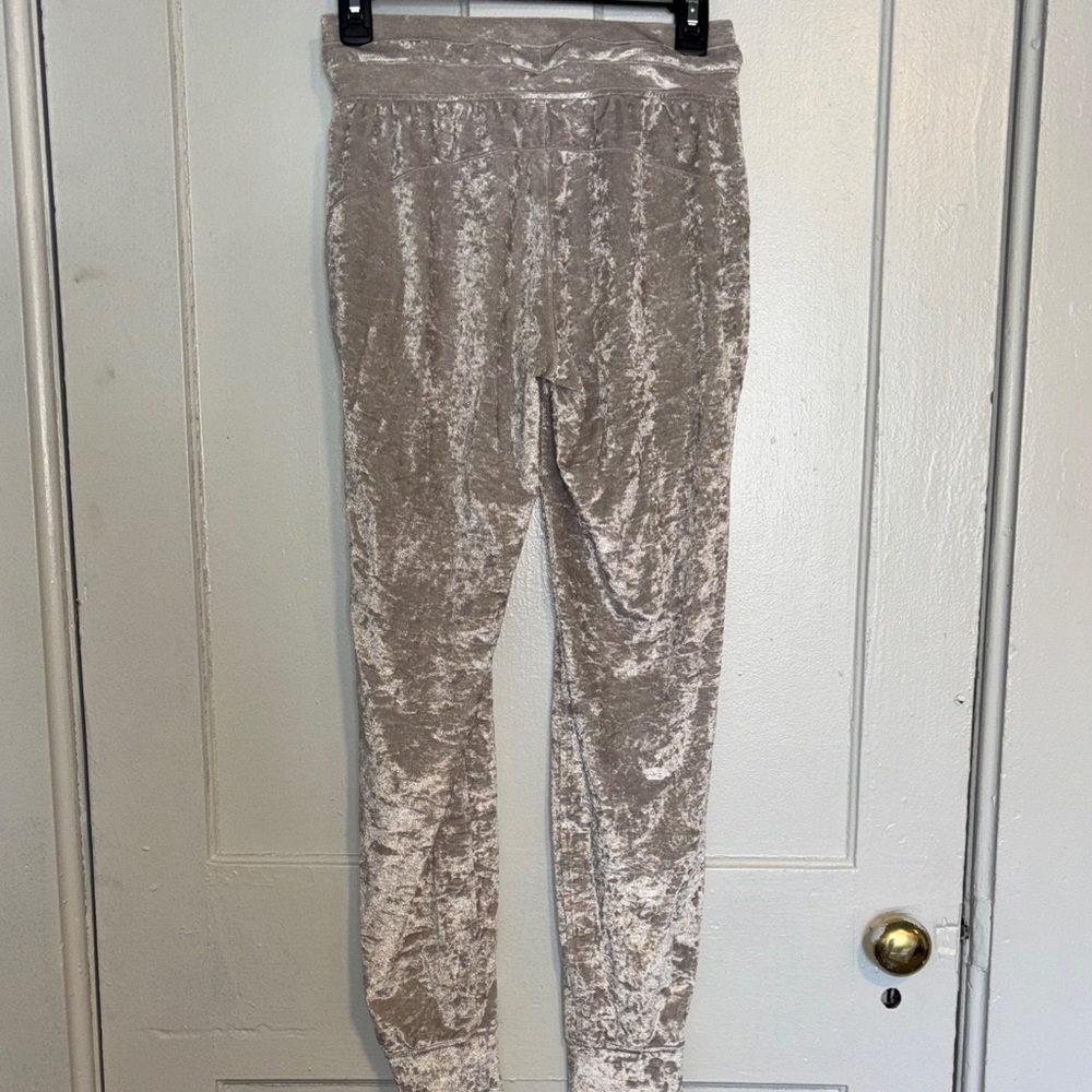 LULULEMON white Velvet Jogger drawstring stretch band Pants size small - Picture 5 of 8